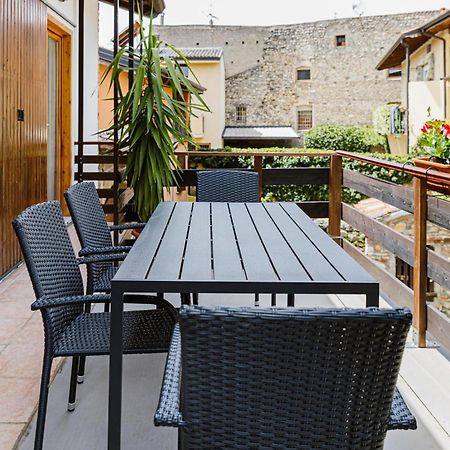 Cozy Castello Apartamento Manerba del Garda Exterior foto