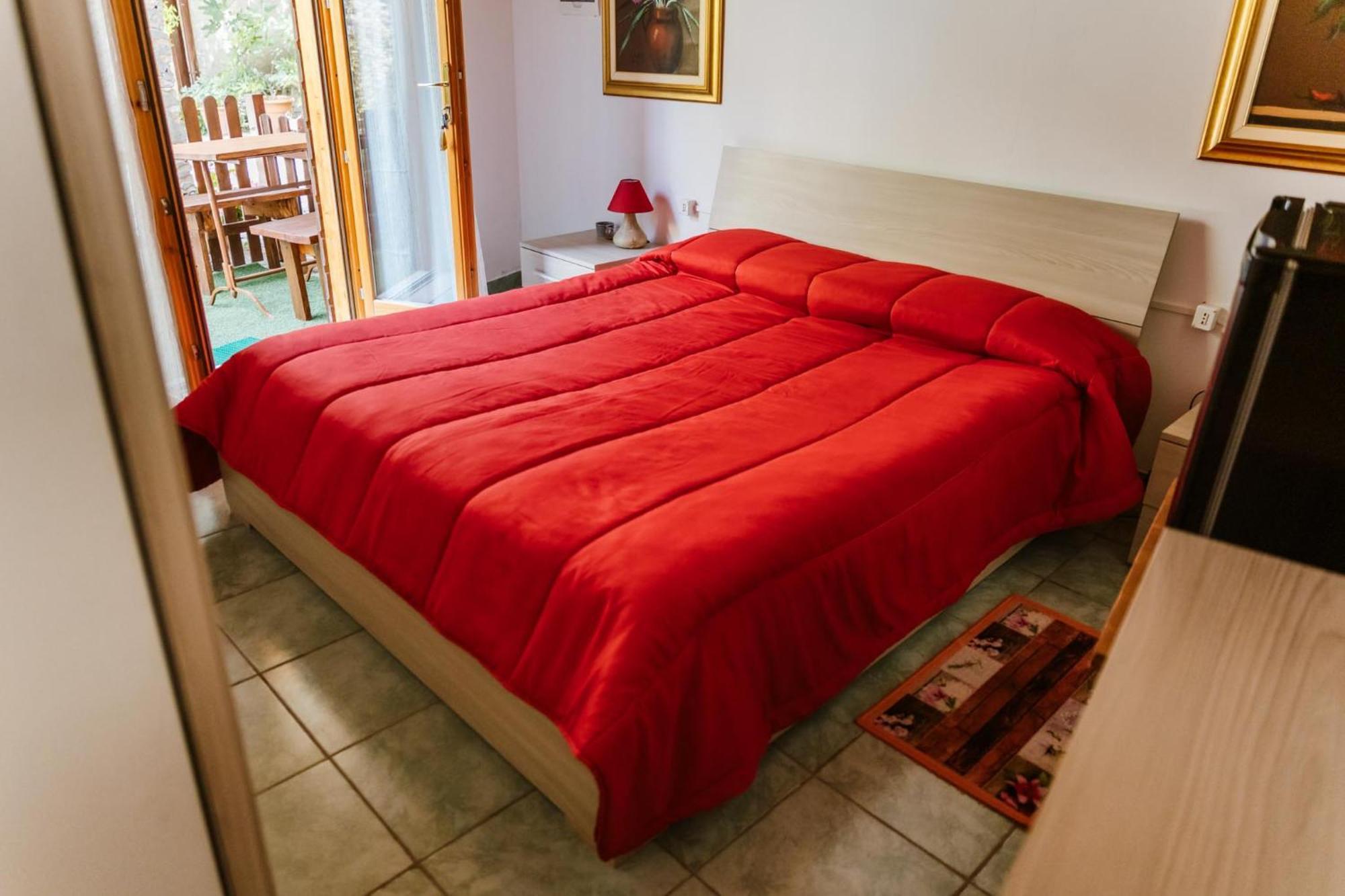 Cozy Castello Apartamento Manerba del Garda Exterior foto