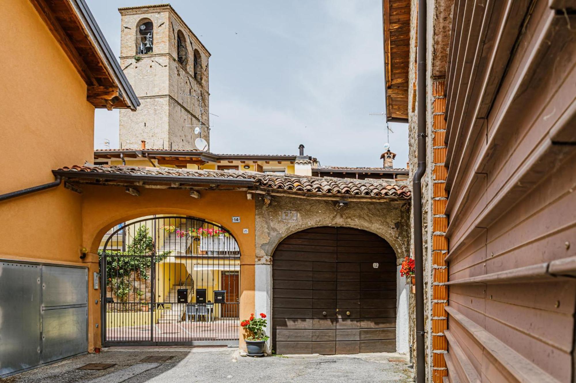 Cozy Castello Apartamento Manerba del Garda Exterior foto